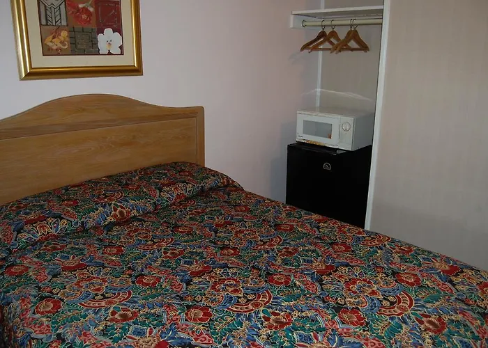 Hotel Sea Breeze Ocean Ocean City